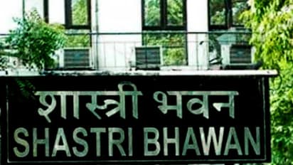 আক্রান্ত আইন মন্ত্রকের যুগ্ম সচিব, ক্রমেই মোদী সরকার-কে ঘিরে ধরছে করোনা