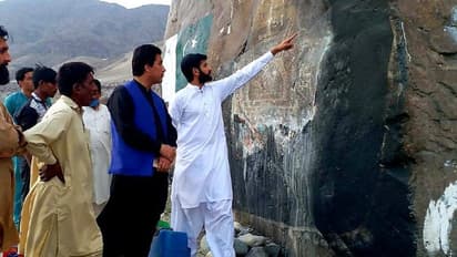 বামিয়ানের ১৯ বছর পর ফের আঘাত বৌদ্ধশিল্পে, ইমরানের নয়া পাকিস্তান কি ধরছে তালিবানি পথ