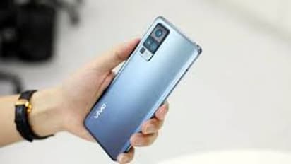 മൂന്ന് പ്രീമിയം ഫോണുകളുമായി വിവോ; വിലയും പ്രത്യേകതയും ഇങ്ങനെ