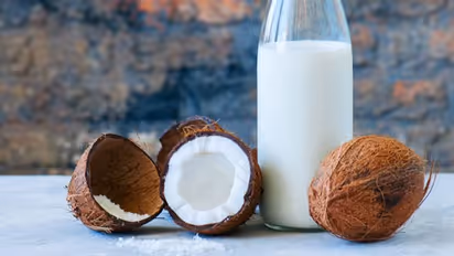 ஒரு கப் தேங்காய் பாலில் இத்தனை நன்மைகளா?... இவ்வளவு நாள் இது தெரியாமல் போச்சே...!