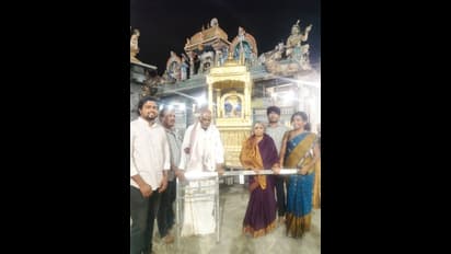 ಎಡಿಯೂರು ಸಿದ್ಧಲಿಂಗೇಶ್ವರನಿಗೆ 10 ಕೋಟಿ ಮೌಲ್ಯದ ಚಿನ್ನದ ತೇರು ಅರ್ಪಿಸಿದ ಭಕ್ತ