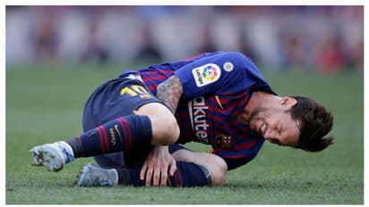 লা লিগা শুরুর আগে দুঃসংবাদ,চোট পেয়ে মাঠের বাইরে মেসি