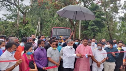 ಕೊಡಗು ಮಹಾಮಳೆ ಸಂತ್ರಸ್ತರ ಮುಖದಲ್ಲಿ ಮಂದಹಾಸ: ಮನೆ ಹಸ್ತಾಂತರದ ಸಂಭ್ರಮದ ಕ್ಷಣ ಹೀಗಿತ್ತು