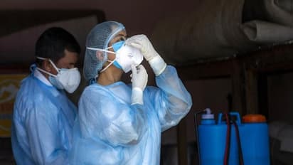 सच साबित हो रही है चीनी विशेषज्ञों की भविष्यवाणी, 2.26 लाख के करीब पहुंची संक्रमितों की संख्या