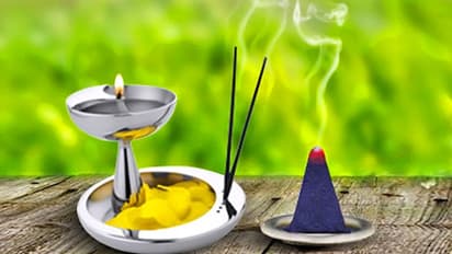 नेगेटिविटी दूर करते और घर में सुख-समृद्धि लाते हैं ये 6 उपाय, आप भी आजमाइए