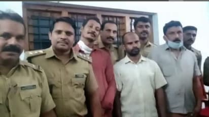 നിലമ്പൂരില് കാട്ടുപന്നിയുടെ ഇറച്ചിയും തോക്കുകളുമായി നായാട്ട് സംഘം പിടിയില്