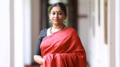 നടയടയ്ക്കല്, ശുദ്ധികലശം, പുണ്യാഹം, പ്രായശ്ചിത്തം, എന്തൊക്കെയായിരുന്നു പുകില്! ദൈവമുണ്ടെന്ന് കെ ആര് മീര