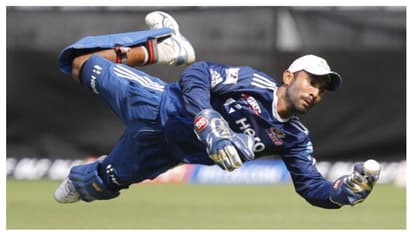 হঠাৎ কেন নিজেকে 'জম্বি' ভাবছেন দীনেশ কার্তিক,জানালেন নিজেই