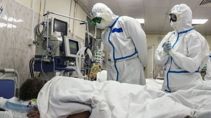 করোনা আক্রান্তদের থেকে ৫ থেকে ৫০ মিনিটের মধ্যে ছড়িয়ে পড়তে পারে সংক্রমণ, দাবী বিশেষজ্ঞদের