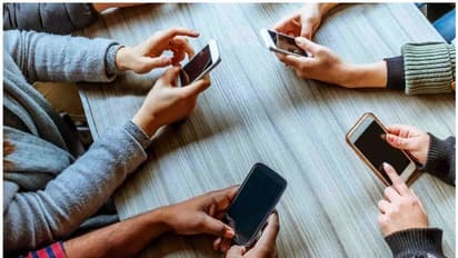 മൊബെെൽ ഫോണിന്റെ ഉപയോ​ഗം കുറച്ചോളൂ; ​​കാരണം ഇതാണ്