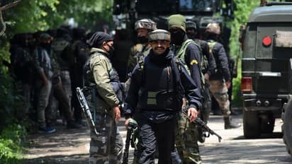 सुरक्षा बलों को घाटी में मिली बड़ी कामयाबी, ठोक डाले आठ आतंकी