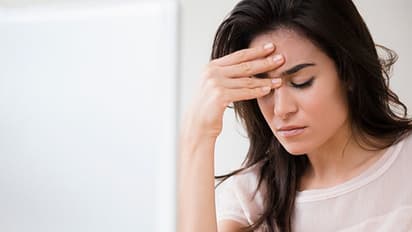 माइग्रेन के दर्द से हैं परेशान तो इन 5 घरेलू उपाय से मिल सकती है राहत