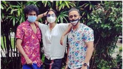 മഴയത്ത് മുണ്ടുടുത്ത് ചായയും പഴമ്പൊരിയും കഴിക്കണം, എത്ര മനോഹരമായ ആചാരങ്ങള് എന്ന് അമലാ പോള്