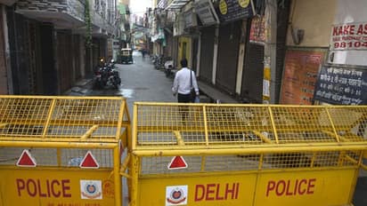 জুলাইয়ের শেষে দিল্লিতে আক্রান্ত হবেন সাড়ে ৫ লক্ষ, এখনও গোষ্ঠী সংক্রমণ মানতে নারাজ সরকার