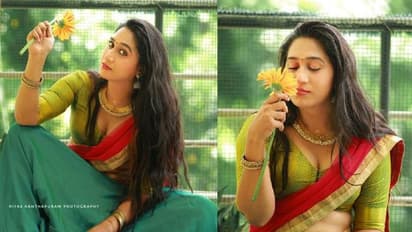 ദാവണിയില്‍ സുന്ദരിയായി അഞ്ജലി അമീർ; വൈറലായി ഗ്ലാമർ ചിത്രങ്ങള്‍...