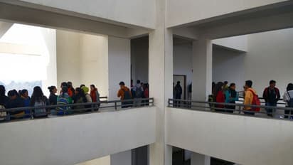 అధిక ఫీజులపై ఫిర్యాదులు: హైద్రాబాద్‌లో ప్రైవేట్ స్కూల్స్‌లో అధికారుల తనిఖీలు