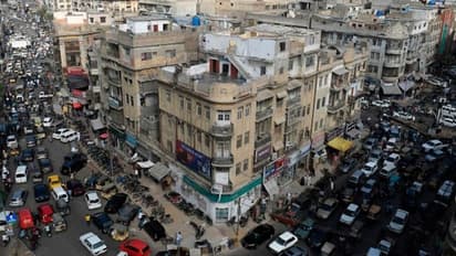 ইমরানের 'দম্ভ ভেঙে' দিল বিশ্ব স্বাস্থ্য সংস্থার একটি আবেদন, দক্ষিণ এশিয়ায় উদ্বেগ বাড়াচ্ছে পাকিস্তান