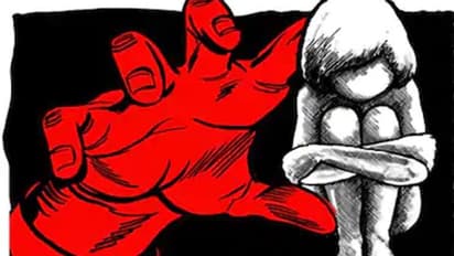 300 சிறுமிகளிடம் பாலியல் இச்சையை தீர்த்துக் கொண்ட கிழவன்..!! சிறையில் எடுத்த பயங்கர முடிவு..!!