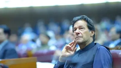 पाकिस्तान में पेट्रोल को लेकर मचा हाहाकार, नियाजी ने की 26 रुपये की बढ़ोत्तरी