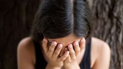 భార్యపై స్నేహితుడి అత్యాచారం..కాపలా కాసిన భర్త