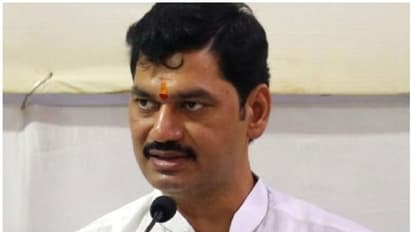 Woman arrested for allegedly extorting money from Maharashtra Minister Dhananjay Munde