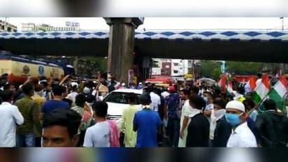 সিইএসসি-র ৩ মাসের বিল মুক্তির দাবি, তারাতলা মোড় অবরোধ করে বিক্ষোভ কংগ্রেসের