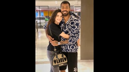 ಕಣ್ಮನ ಸೆಳೆಯುತ್ತಿದೆ ಪಾಂಡ್ಯ ಪತ್ನಿ ನತಾಶ ಡೈಮಂಡ್ ರಿಂಗ್..!