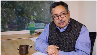 Supreme Court doesn’t stay FIR filed against Vinod Dua, but grants interim protection from arrest