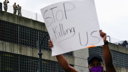 জর্জ ফ্লয়েডের এবার রেশার্ড ব্রুকস, গুলি করে কৃষ্ণাঙ্গ হত্যার প্রতিবাদে উত্তপ্ত আটলান্টা