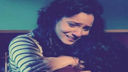 पूर्व प्रेमी सुशांत सिंह की मौत की खबर से लगा अंकिता लोखंडे को सदमा, खबर सुनते ही पागलों सी हो गई हालत