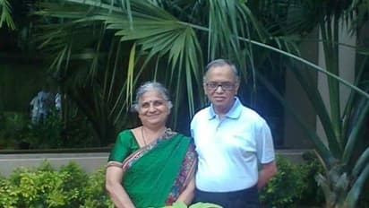 ವಿವಾಹಿತ ಮಹಿಳೆಯರಿಗೆ ಕಿವಿ ಮಾತೊಂದು ಹೇಳಿದ್ದಾರೆ ಸುಧಾ ಮೂರ್ತಿ… ಏನದು ಕೇಳಿ! 