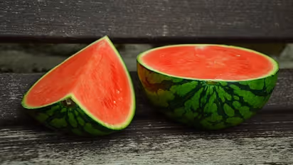 Health Benefits of Watermelon : തണ്ണിമത്തൻ കഴിച്ചാലുള്ള ആരോഗ്യഗുണങ്ങൾ ചെറുതൊന്നുമല്ല