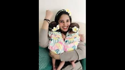 இரட்டை குழந்தைகளை பெற்றெடுத்த பிரபலங்கள்..! யார் யார் தெரியுமா?