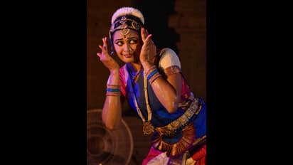 ಗೆಳತಿ ನೀನು ಕೇಳಲೇ ಬೇಕು 'ಏನೀ ಅದ್ಭುತವೇ'! ಚಿತ್ರರಂಗದ ಕಲಾವಿದೆ ಮಾನಸಿ ಸುಧೀರ್!