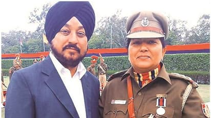 'തന്നോട് തന്നെ ക്ഷമിക്കാനാവുന്നില്ല'; ഭര്‍ത്താവിന്‍റെ മരണത്തേക്കുറിച്ച് കൊവിഡ് സെല്‍ ചുമതലയുള്ള ദില്ലി എസിപി