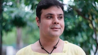 এখানে বৃহন্নলাদের কোনও জায়গা নেই, ক্লাব থেকে ঘাড় ধাক্কা দিয়ে বের করে দেওয়া হল সুজয় প্রসাদকে