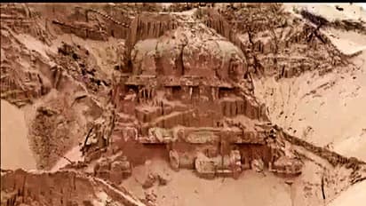 ৩০০ বছর কোনও পুজো হয়নি মন্দিরে, বালি মাফিয়াদের 'দৌরাত্ম্যে' সামনে আসছে ইতিহাস