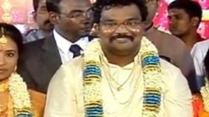 பல அரசியல் தலைவர்கள் கலந்து கொண்ட கவர்னர்  தமிழிசை சௌந்தரராஜன் மகன் சுகந்தன் திருமணம்! புகைப்பட தொகுப்பு!