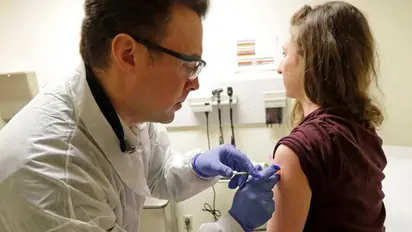 Coronavirus: Human trial of new COVID-19 vaccine begins in UK