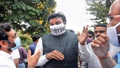 ಶ್ರೀರಾಮುಲು ನಿವಾಸ ಸೀಲ್ ಡೌನ್: ಸರ್ಕಾರಿ ಮನೆಯಿಂದ ಕಾಲ್ಕಿತ್ತ ಆರೋಗ್ಯ ಸಚಿವ