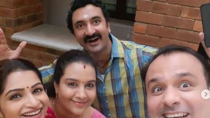 “இனி இவருக்கு பதில் இவர்”.... சன் தொலைக்காட்சியில் ஒளிபரப்பாகும் பிரபல சீரியலில் அதிரடி மாற்றம்...!