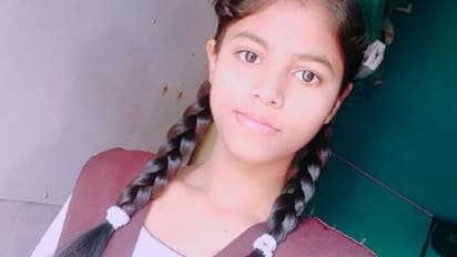 অনলাইনে ক্লাস করতে না পারায় মানসিক অবসাদ, আত্মঘাতী দশম শ্রেণির ছাত্রী