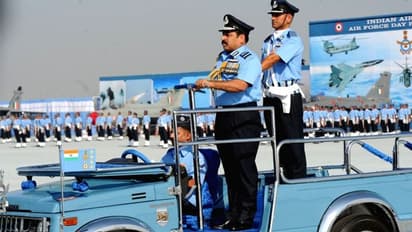 দুটি দেশের সঙ্গে যুদ্ধের জন্য প্রস্তুত, লাদাখে চিনের তুলনায় এগিয়ে রয়েছে বলেই দাবি বায়ুসেনা প্রধানের