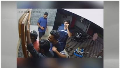 കായംകുളത്ത് ഗുണ്ടാ വിളയാട്ടം; മാരകായുധങ്ങളുമായി വീട്ടില് അതിക്രമിച്ച് കയറാന് ശ്രമം