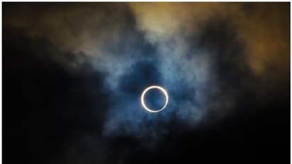 ഈ ദശകത്തിലെ ആദ്യ സൂര്യഗ്രഹണം ഇന്ന് : കൊവിഡ് നിയന്ത്രണം മൂലം പ്ലാനറ്റേറിയങ്ങളിൽ ജനങ്ങൾക്ക് പ്രവേശനമില്ല