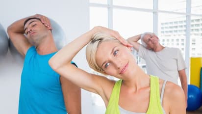 ಕಚೇರಿಯಲ್ಲಿ ಮಾಡಬಹುದಾದ ಸುಲಭ ಆಸನಗಳು!