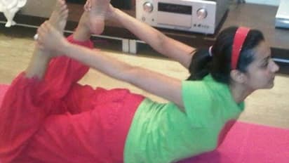 ಸನ್ನಿ ಲಿಯೋನ್‌ರಿಂದ ತಮನ್ನಾ ಭಾಟಿಯಾ.. ಯೋಗದ ಲಾಭ ಏನೇನಯ್ಯ!