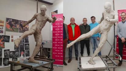 অবশেষে প্যান্ট পড়ানোয় খুশি ইনিয়েস্তা,জানালেন ধন্যবাদ