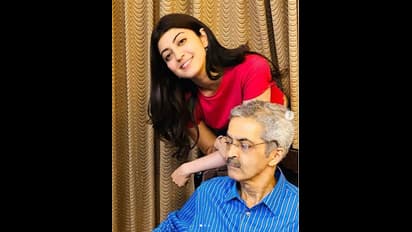 ಅಪ್ಪನ ದಿನಕ್ಕೆ ಸಾಕ್ಷಿಯಾದ ಸ್ಯಾಂಡಲ್‌ವುಡ್‌; ತಂದೆಯ ಪೋಟೋ ಪೋಸ್ಟ್‌!