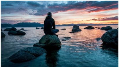 ബുദ്ധിമാന്മാര്ക്ക് തനിച്ചിരിക്കാനാണോ ഇഷ്ടം? ഈ പഠനം പറയുന്നത്...